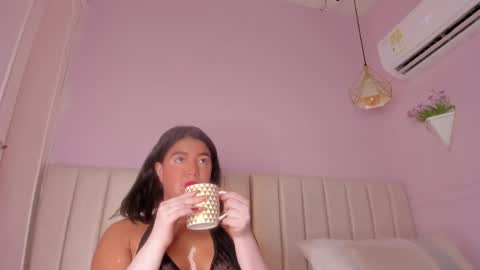 _wendy_x online show from May 12, 2026, 11:40 am