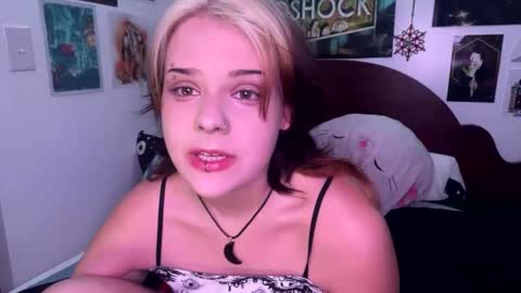 _xxalexx online show from September 27, 2025, 2:27 am