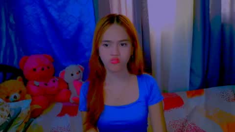 _xxlilly online show from May 18, 2026, 7:47 am