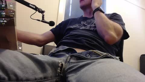 Snapshot of _xxrockstarloverxx_ chatting on May 16, 2026, 10:52 pm _xxrockstarloverxx_ online show from May 16, 2026, 10:52 pm