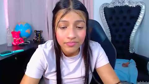 ZARA online show from January 10, 2025, 7:32 pm