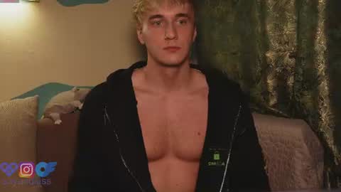 Snapshot of _your_secret_lover_ chatting on July 16, 2026, 11:44 pm G Bi 192cm 85kg online show from July 16, 2026, 11:44 pm