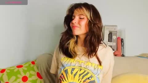 _yourcherrybomb online show from January 13, 2025, 3:01 am