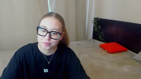 Snapshot of _yourhotangel_ chatting on July 7, 2026, 6:58 am Eva online show from July 7, 2026, 6:58 am