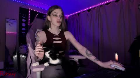 Snapshot of _yourwetdreams_ chatting on April 29, 2026, 5:30 pm Roxy online show from April 29, 2026, 5:30 pm