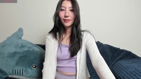 Snapshot of _yuriko chatting on December 4, 2024, 4:38 pm Mia online show from December 4, 2024, 4:38 pm