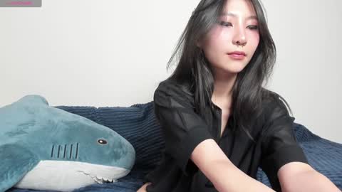 Snapshot of _yuriko chatting on December 30, 2024, 12:00 am Mia online show from December 30, 2024, 12:00 am