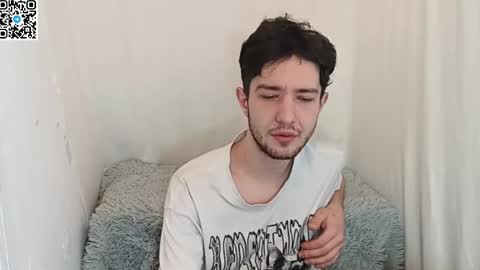 Snapshot of _zanex chatting on April 3, 2026, 7:12 pm Oleg online show from April 3, 2026, 7:12 pm