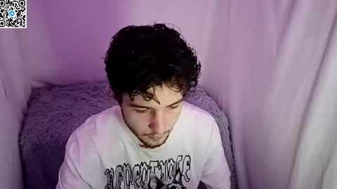 Snapshot of _zanex chatting on May 1, 2026, 7:07 pm Oleg online show from May 1, 2026, 7:07 pm