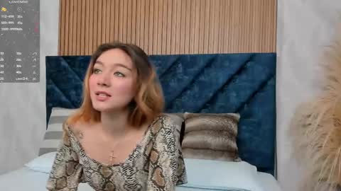Snapshot of _zoe_sweet__ chatting on February 13, 2025, 11:39 am Daniela Brown online show from February 13, 2025, 11:39 am