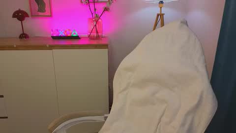 Denis online show from February 19, 2026, 12:23 pm