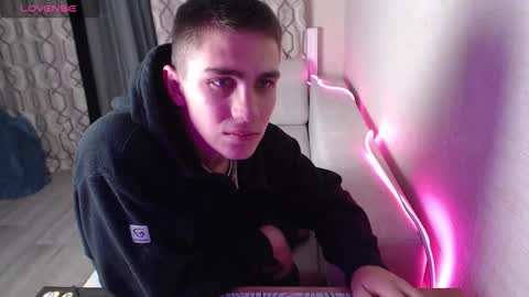 Alishi and Polina online show from November 2, 2025, 6:10 pm