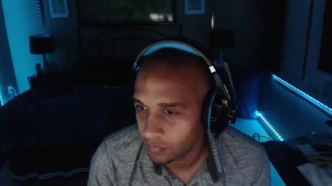 a4orce online show from April 12, 2026, 1:21 am