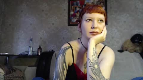 Snapshot of a_damn_good_coffee chatting on November 12, 2025, 11:43 am a_damn_good_coffee online show from November 12, 2025, 11:43 am