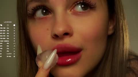 Lina online show from February 11, 2025, 6:11 pm