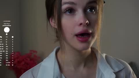 Lina online show from February 12, 2025, 3:05 pm