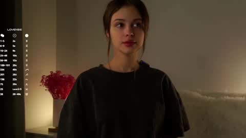 Lina online show from February 25, 2025, 3:05 pm