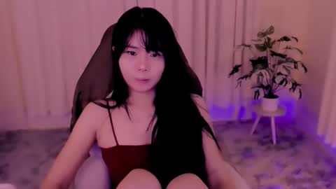 Snapshot of a_yinn chatting on October 16, 2025, 8:32 pm a_yinn online show from October 16, 2025, 8:32 pm