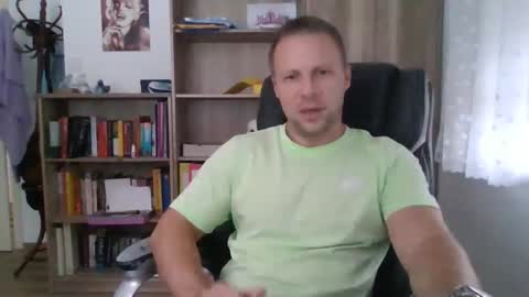 Long distance cumshot online show from November 24, 2025, 9:42 am