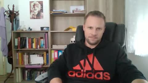 Long distance cumshot online show from November 26, 2025, 11:22 am