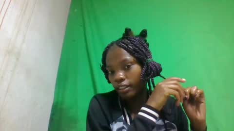 aadienne online show from May 12, 2026, 9:56 pm