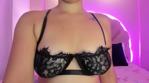 Snapshot of aalana_sweet chatting on October 9, 2025, 11:30 am aalana_sweet online show from October 9, 2025, 11:30 am
