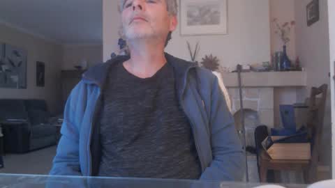 Aalex1717 online show from December 4, 2025, 8:34 am