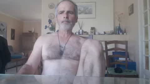 Snapshot of aalex1717 chatting on June 14, 2026, 5:53 am Aalex1717 online show from June 14, 2026, 5:53 am