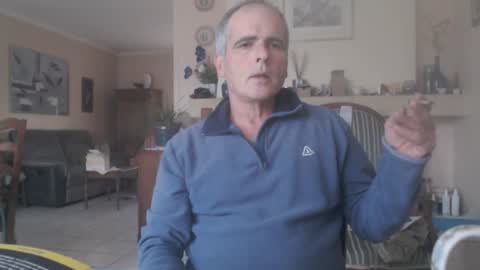 Aalex1717 online show from July 14, 2026, 4:50 am