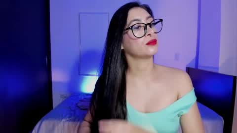 Snapshot of aandreamartinez1 chatting on March 8, 2026, 1:47 am andrea online show from March 8, 2026, 1:47 am