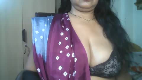 aaradhya_sexy_88 online show from January 15, 2025, 9:35 am