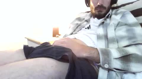Snapshot of aarion55 chatting on May 12, 2026, 2:14 pm aarion55 online show from May 12, 2026, 2:14 pm