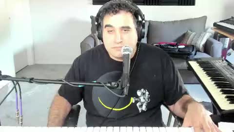 Snapshot of aaroleplayer chatting on July 3, 2026, 8:26 pm Aaron online show from July 3, 2026, 8:26 pm