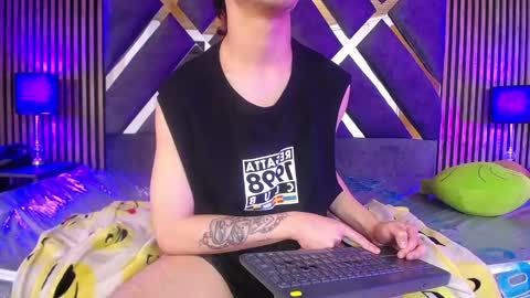 Aaron online show from March 4, 2025, 3:48 pm