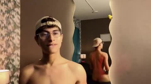 Aaron Ezequiel online show from November 6, 2025, 12:11 am