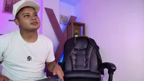 Aaron Kingg online show from February 4, 2026, 2:39 am