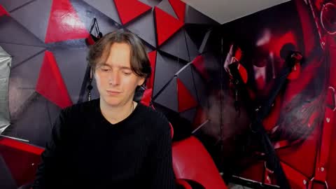 Aaron online show from December 15, 2025, 12:26 am