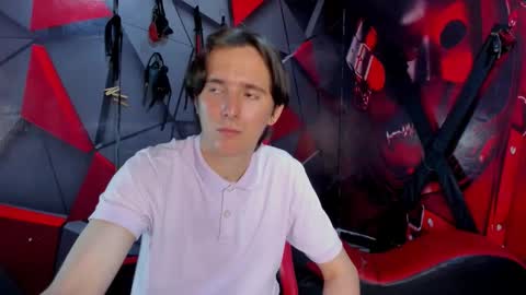 Aaron online show from December 22, 2025, 7:44 pm