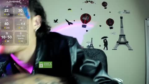 A A R O N online show from January 10, 2025, 7:04 am