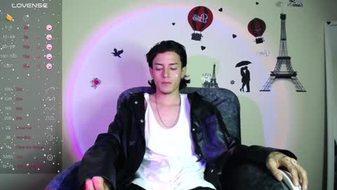A A R O N online show from January 22, 2025, 11:43 pm