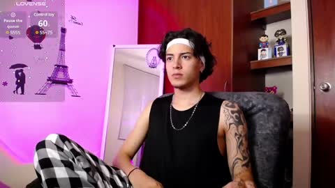 A A R O N online show from February 17, 2025, 3:58 am
