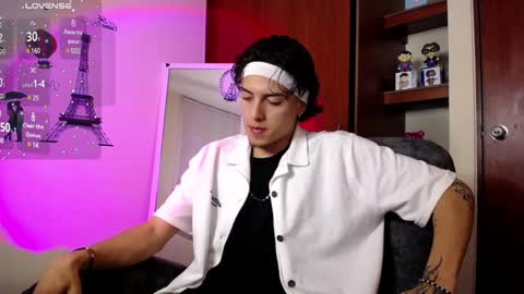 A A R O N online show from February 18, 2025, 1:21 am