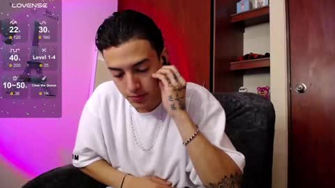 A A R O N online show from March 11, 2025, 6:08 pm