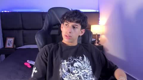 Aron online show from October 1, 2025, 6:36 pm