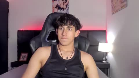 Aron online show from October 9, 2025, 7:34 pm