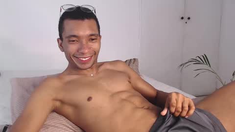 Heyy my name is Aaron online show from February 14, 2025, 5:14 pm