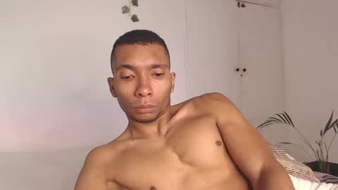 Heyy my name is Aaron online show from February 17, 2025, 2:04 pm