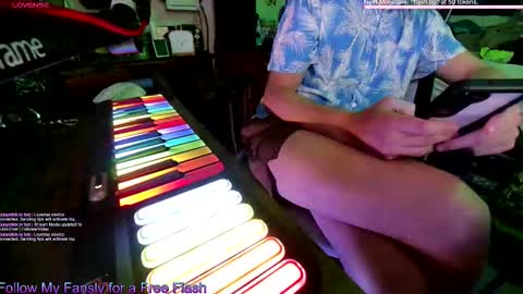 Snapshot of aaronskeetman chatting on October 22, 2025, 11:15 pm Aaron Skeetman online show from October 22, 2025, 11:15 pm