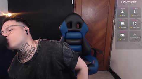 aaronsmith2_ online show from February 19, 2025, 12:03 am