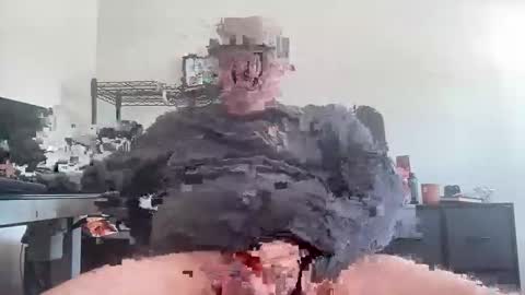 ab2012222 online show from April 29, 2026, 9:10 pm